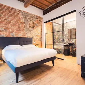 https://suite-design.it-tuscanyhotel.com